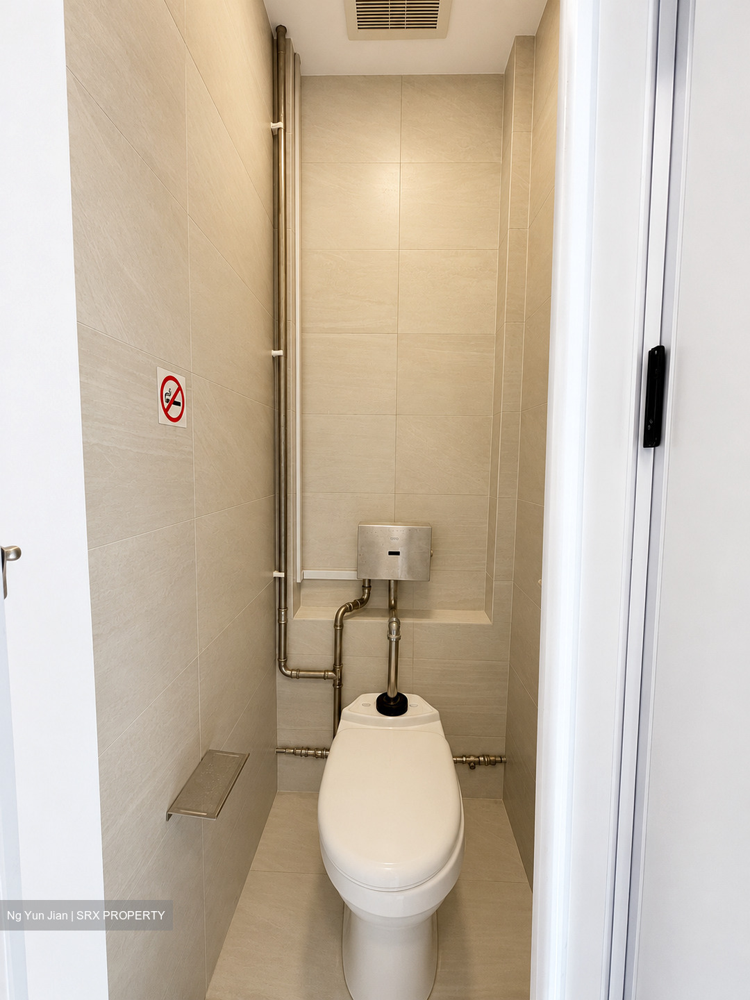 Geylang Road (D14), Retail #590626791